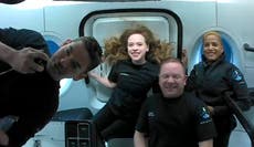 Primeros turistas de SpaceX disfrutan de vistas de la Tierra