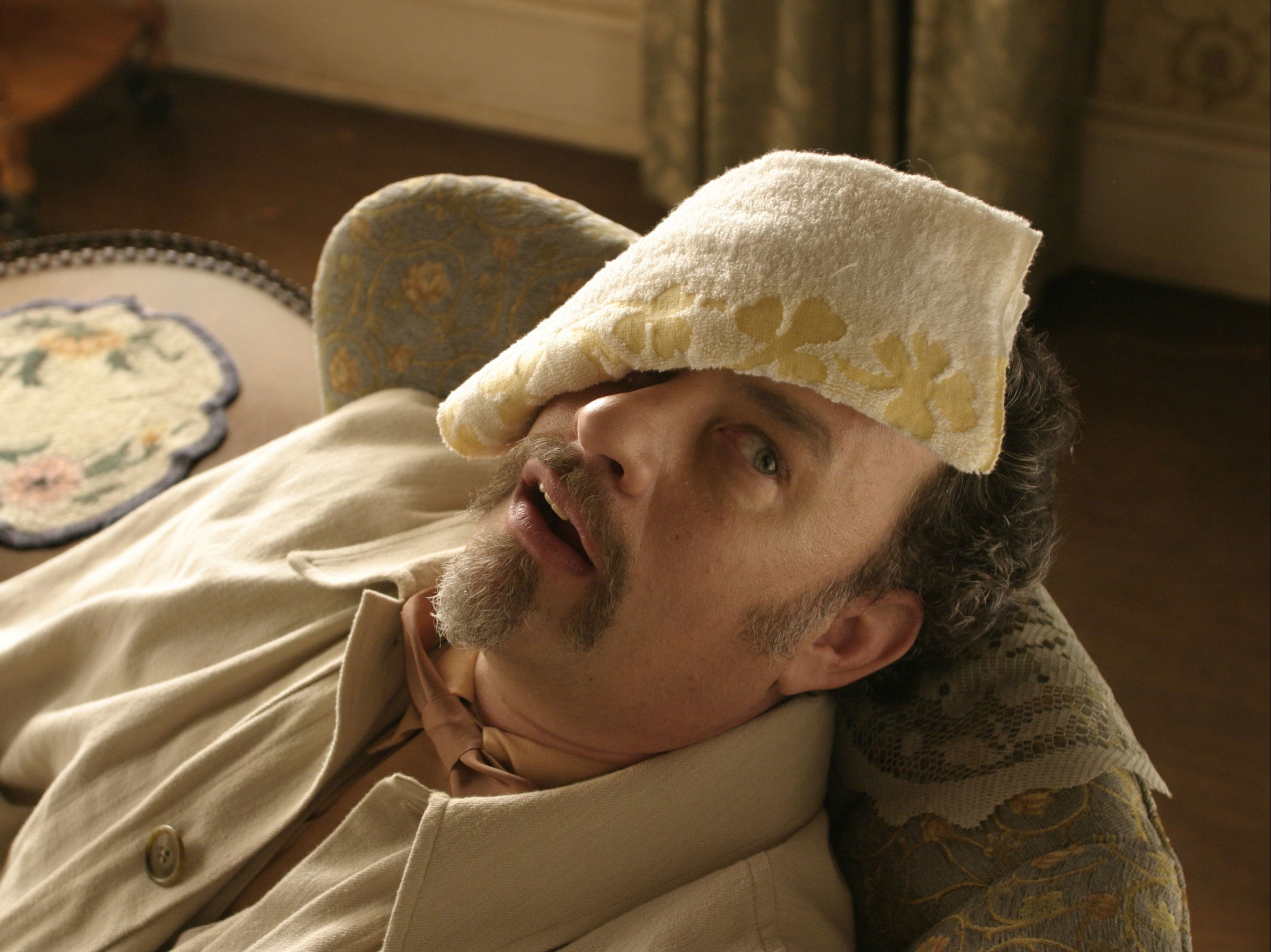 Un hombre no tan serio: Tom Hanks como el “Professor” Goldthwaite Higginson Dorr en ‘The Ladykillers’