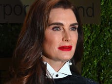 Brooke Shields dice que la entrevista de Barbara Walters que hizo de adolescente fue “prácticamente criminal”