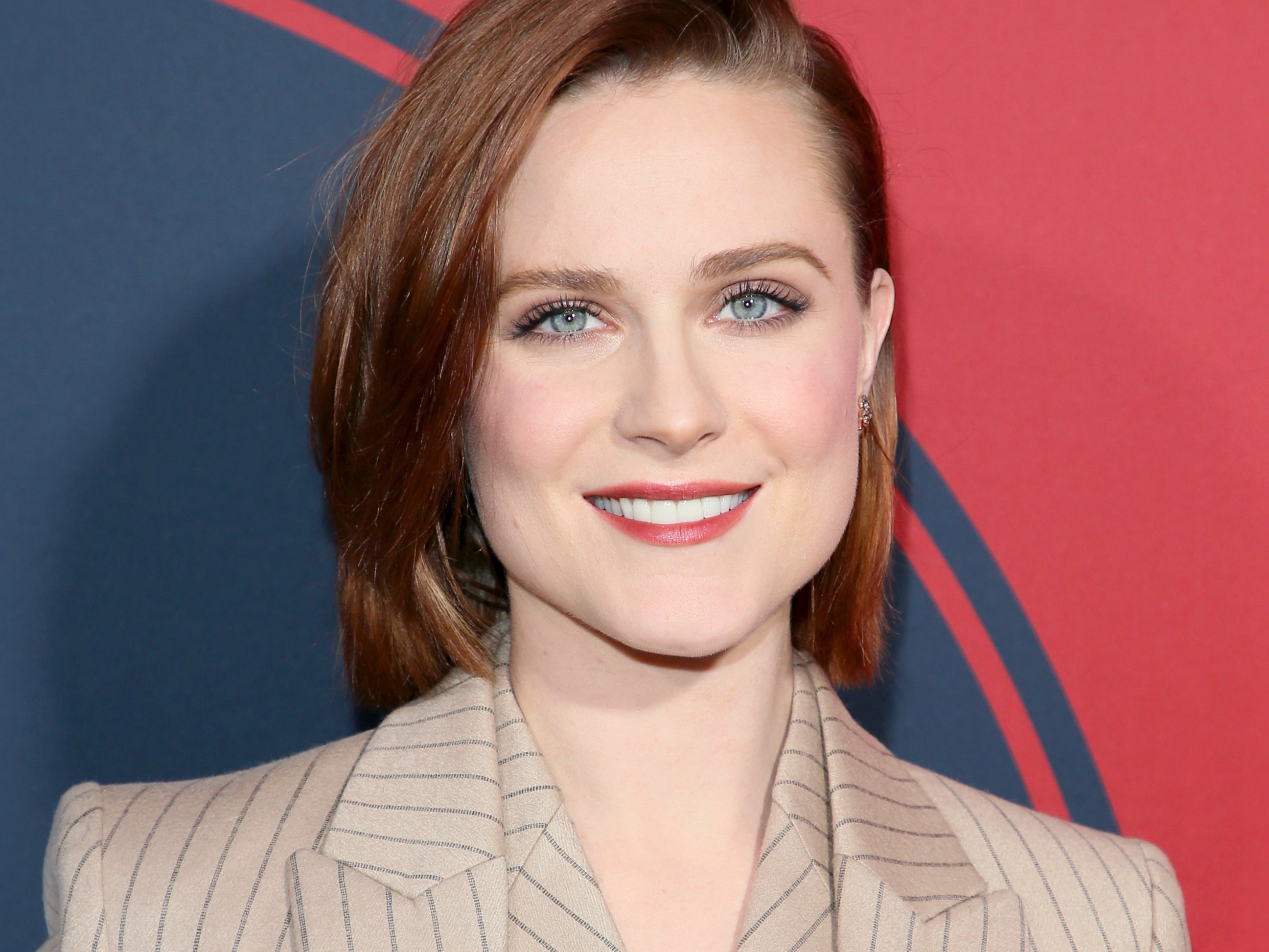 Evan Rachel Wood dice que fue “esencialmente violada” por Marilyn Manson en el set de un vídeo musical en 2007