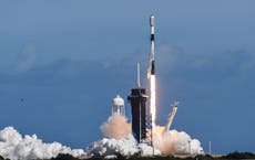 Fuerte tormenta solar daña satélites de SpaceX