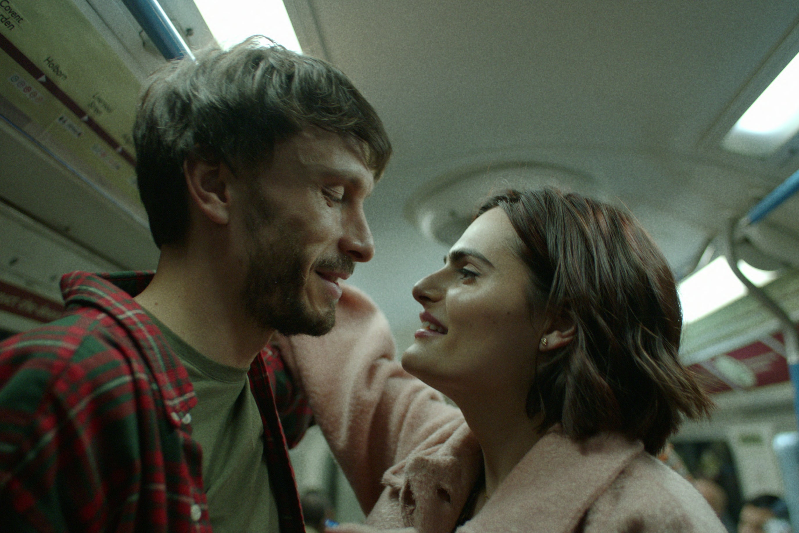 Richard Gadd y Nava Mau en ‘Bebé reno’