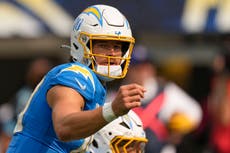 Mahomes y Chiefs buscan contundencia y un nuevo título divisional ante Herbert y Chargers