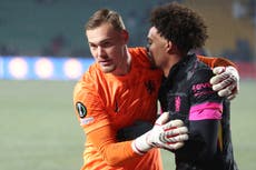 El joven Marc Guiu anota 2 goles y Chelsea derrota 3-1 al Astana en Conference League