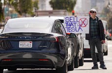 “Dogequest”: crean sitio web para doxear a propietarios de Tesla de EE. UU.