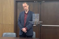 Una corte de Moscú envía a ciudadano estadounidense en espera de juicio a un hospital psiquiátrico