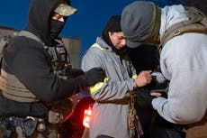 Surgen temores de etiquetación racial por política de registro para inmigrantes en EEUU