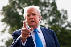 Trump, molesto por las encuestas, acusa a los medios de manipulación