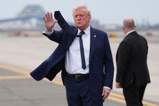 Otro juez muestra escepticismo sobre órdenes de Trump relacionadas con despachos de abogados