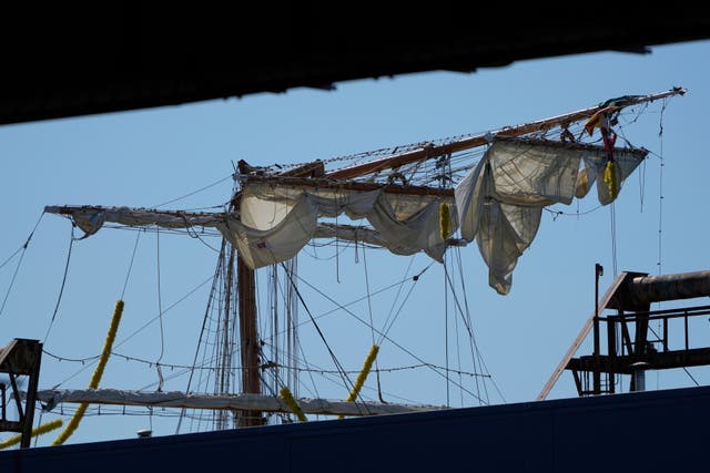 MÉXICO-BARCO-PUENTE-CHOQUE