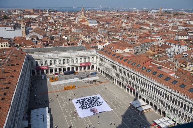 ITALIA VENECIA BEZOS